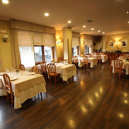 Hostal Restaurante Mendez Villafranca Del Bierzo Eksteriør billede