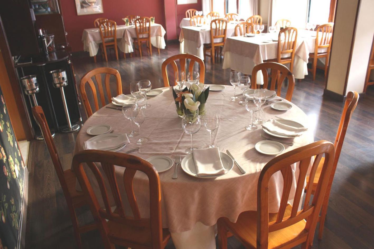 Hostal Restaurante Mendez Villafranca Del Bierzo Eksteriør billede