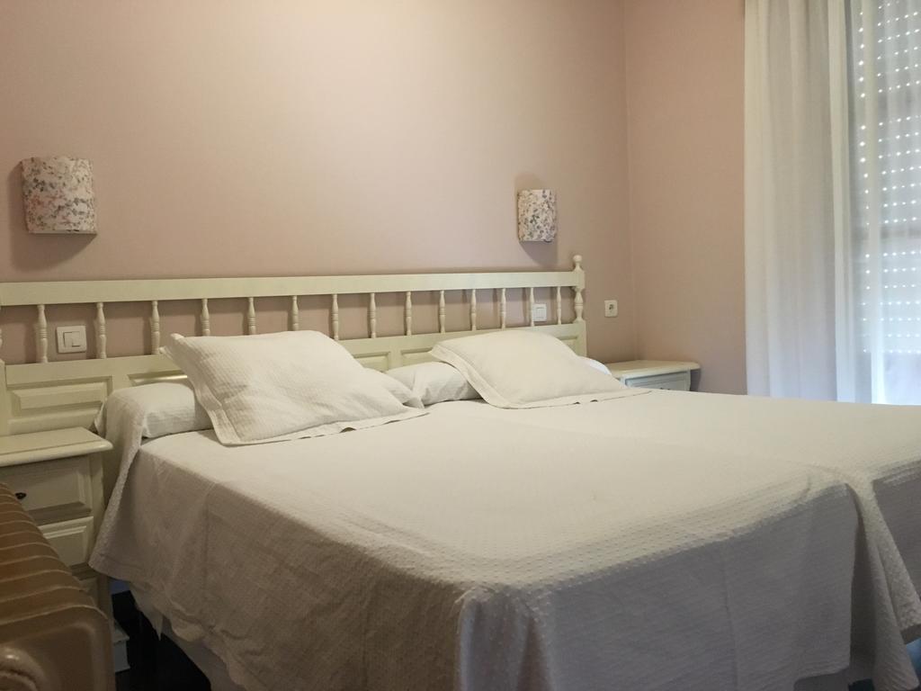 Hostal Restaurante Mendez Villafranca Del Bierzo Eksteriør billede