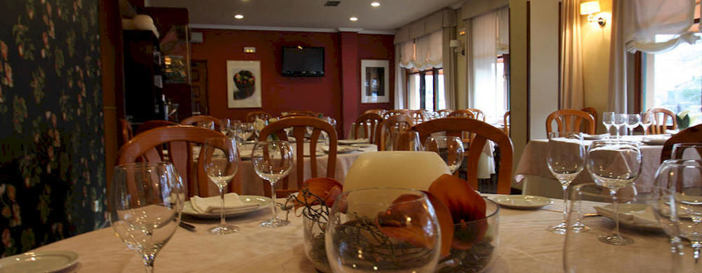 Hostal Restaurante Mendez Villafranca Del Bierzo Eksteriør billede